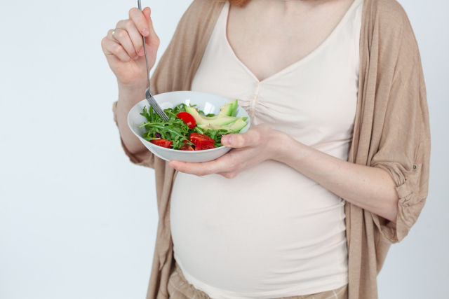 妊婦必見 妊娠中期の体重増加はどれくらい 健康的体重の目安とは キューズベリー 抱っこ紐専門店公式ブログ