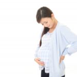 妊娠後期の「背中の痛み」