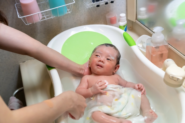 赤ちゃんの沐浴の正しい手順
